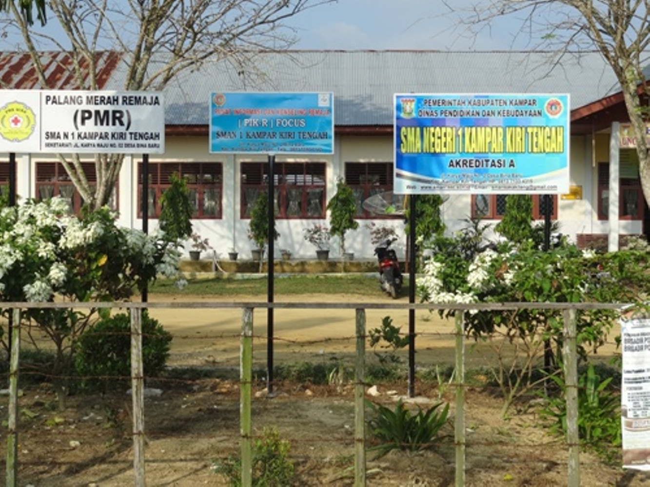 SMA NEGERI 1 KAMPAR KIRI TENGAH