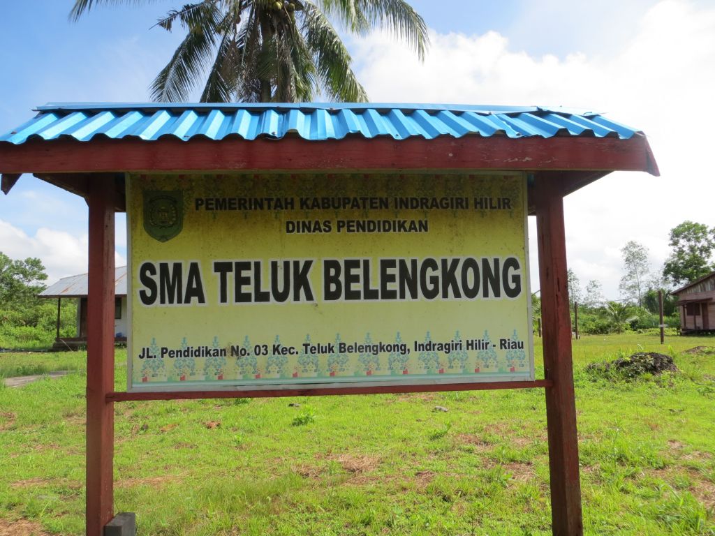 SMAS TELUK BELENGKONG