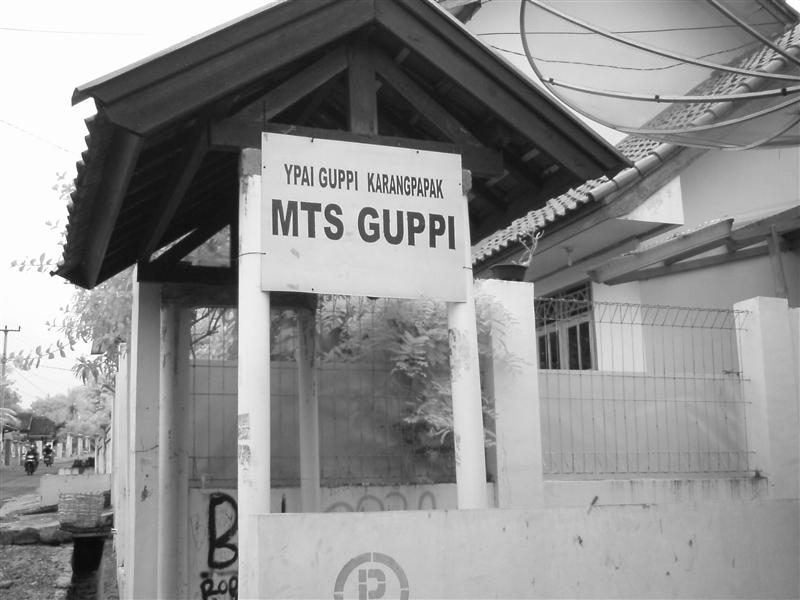 SMKS BAHARI GUPPI YPAI