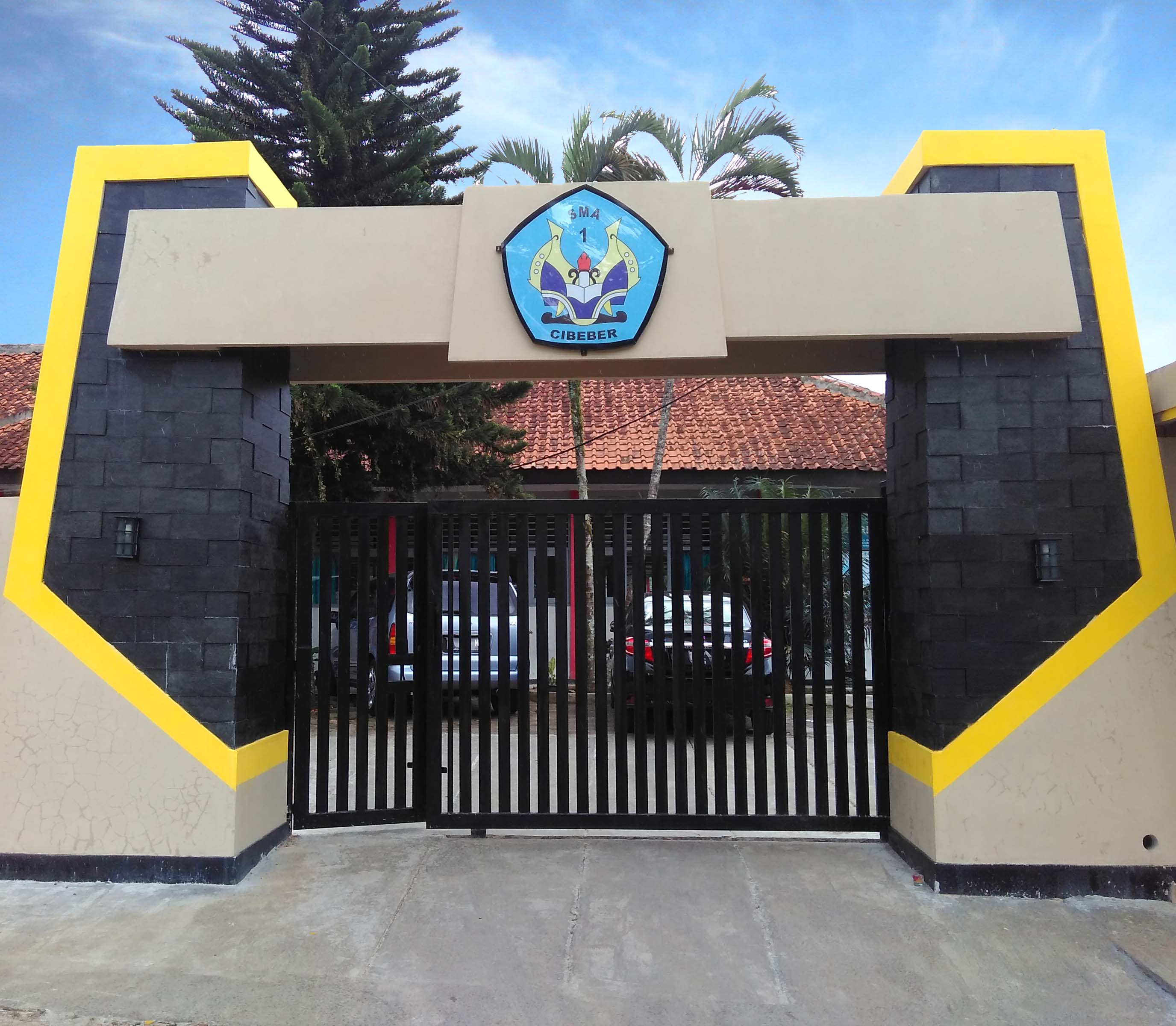SMA NEGERI 1 CIBEBER