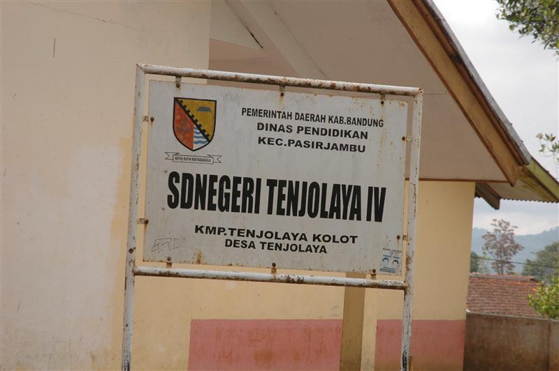 SDN TENJOLAYA 4