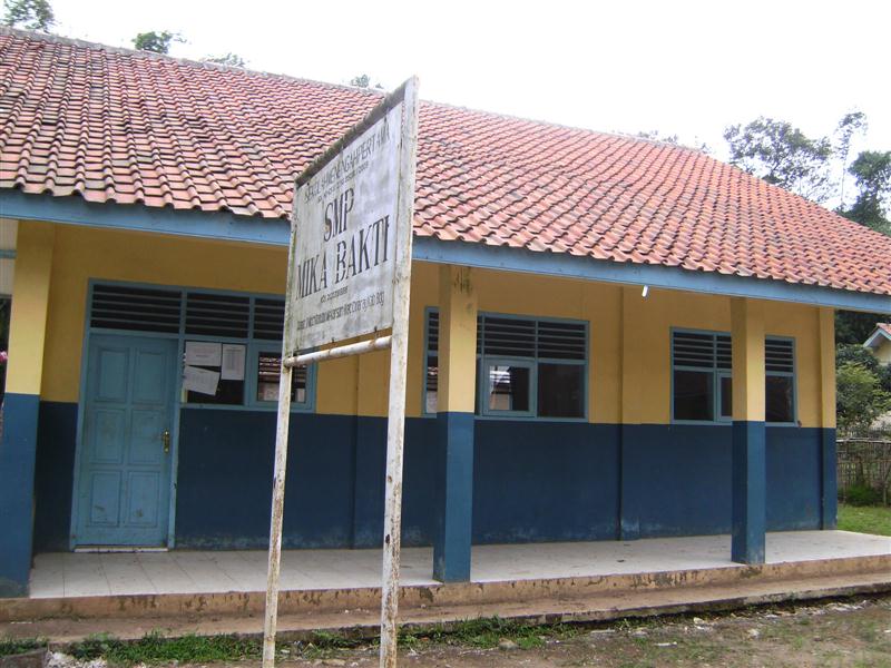 SMP MIKA BAKTI
