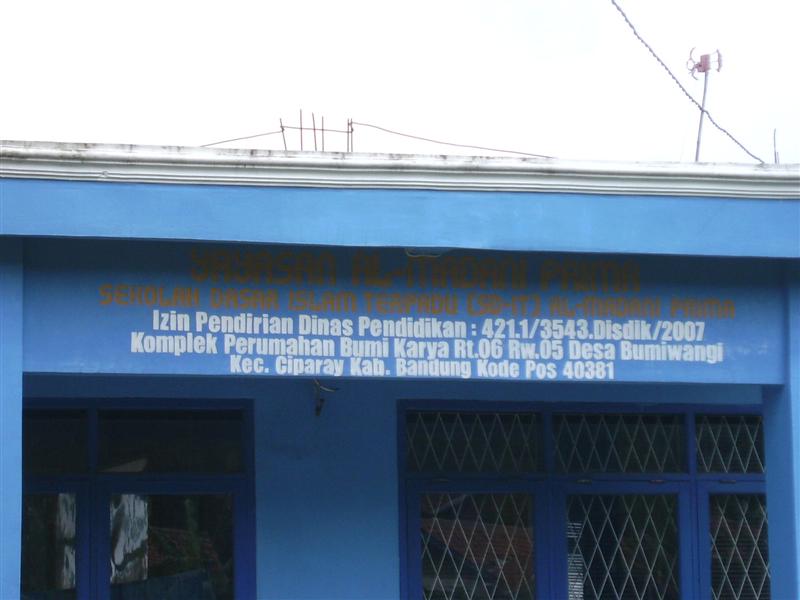 SD IT AL-MADANI PRIMA