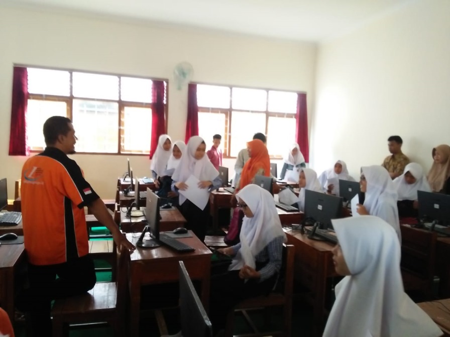 SMA NEGERI 1 WARUREJA