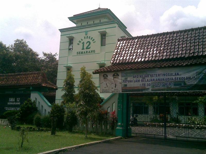 SMA NEGERI 12 SEMARANG