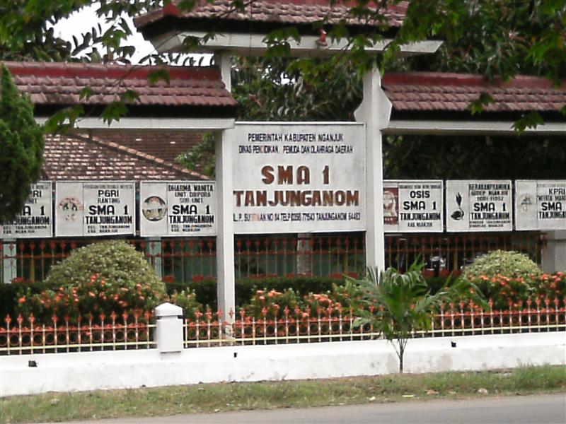 SMA NEGERI 1 TANJUNGANOM NGANJUK
