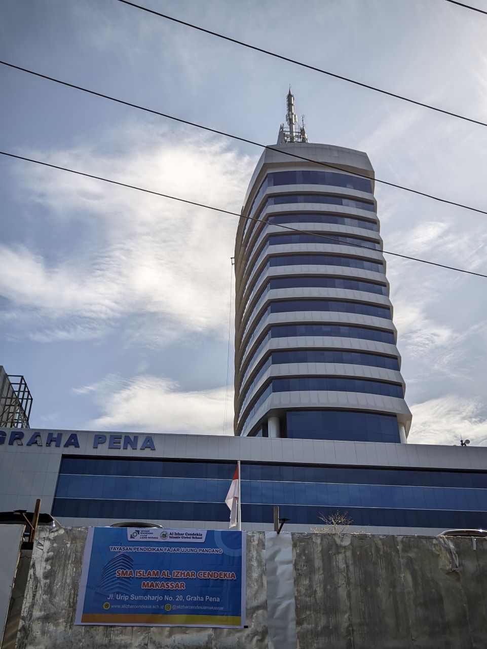 SMA ISLAM AL IZHAR CENDEKIA MAKASSAR