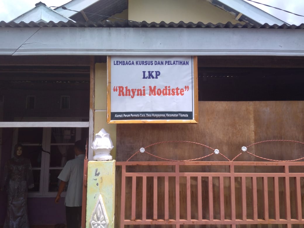 Lkp Rhyni Modiste
