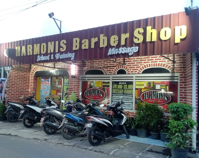 Lkp Potong Rambut Pria Harmonis Barbershop