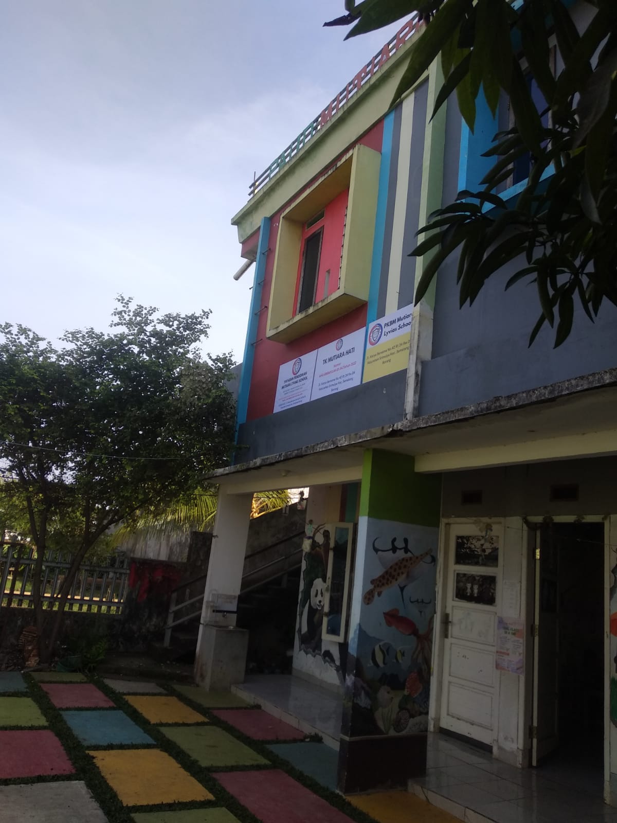 Pkbm Mutiara Lyvias School