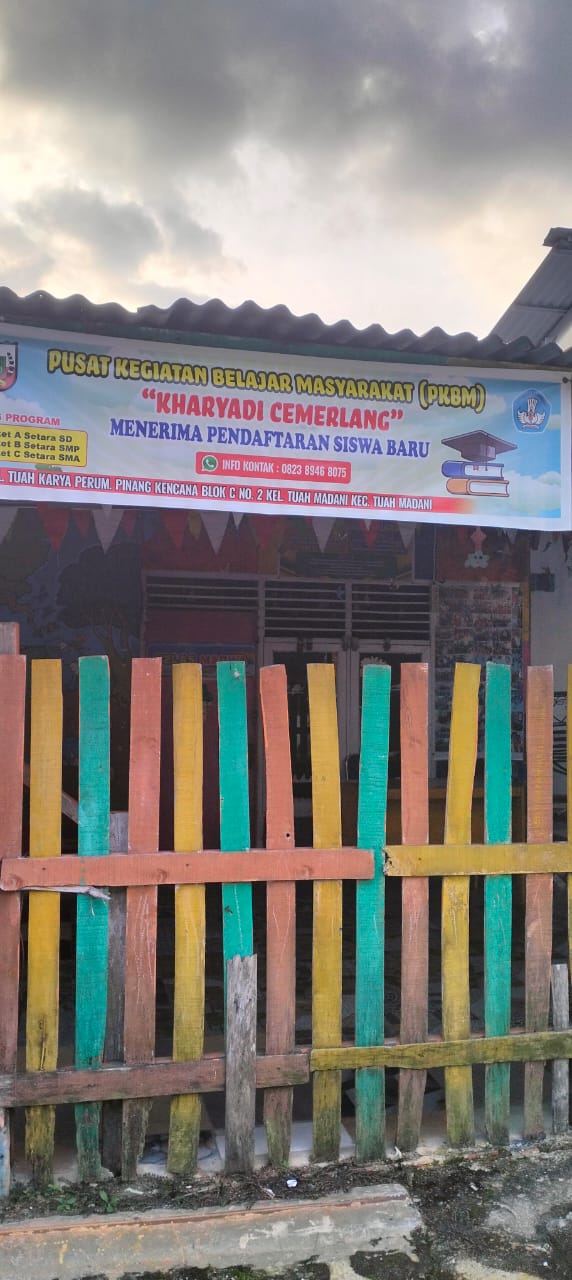 Pkbm Kharyadi Cemerlang