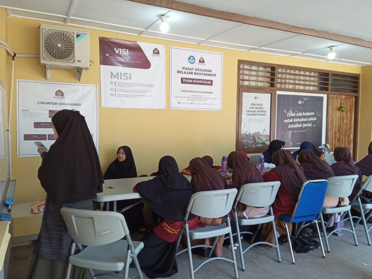 Pkbm Rtq Khairukum